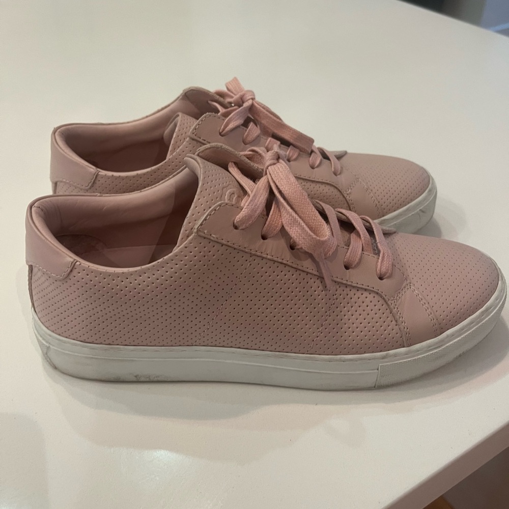 Women’s size 8.5 Greats blush leather sneaker - gently used